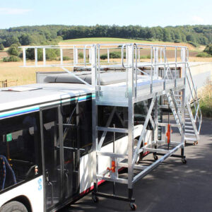 Plateforme pour l'entretien des bus